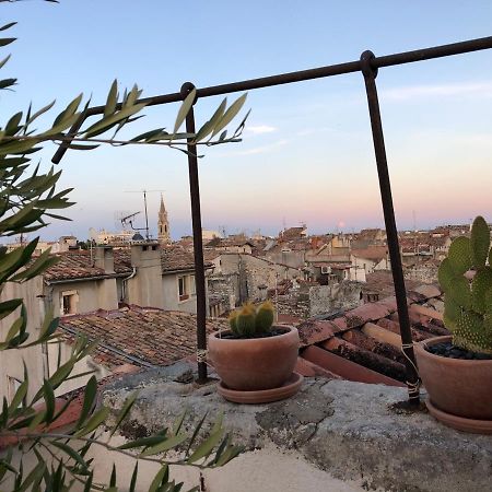 Appartement Avec Terrasse Panoramique Au Coeur De Нім Екстер'єр фото